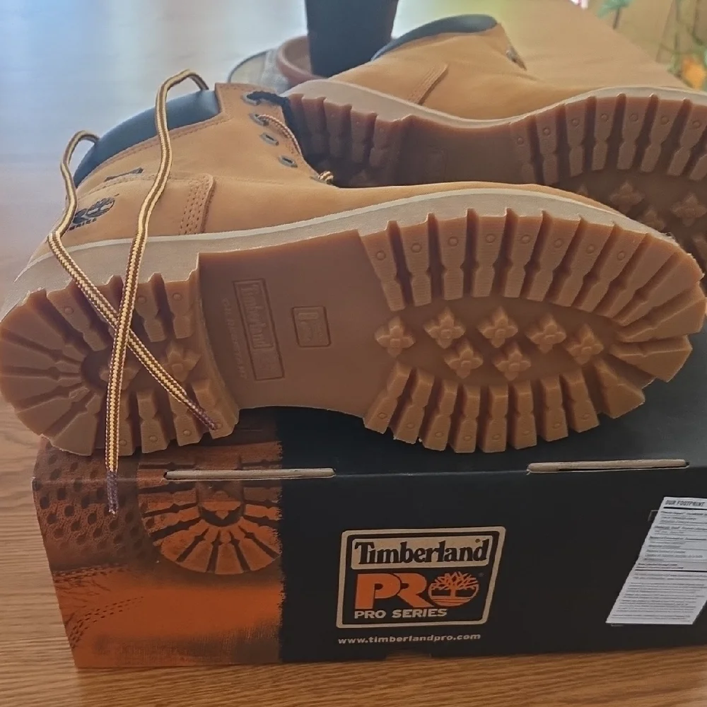 Timberland PRO Direct Attach 6" Soft Toe Work Boots - Picture 4 of 7